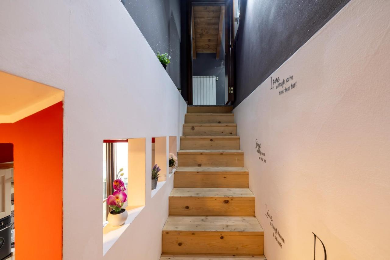 Apartament Leonardo Academy In 5' - Parcheggio Gratis - Laghi & Wi-Fi Sesto Calende Zewnętrze zdjęcie